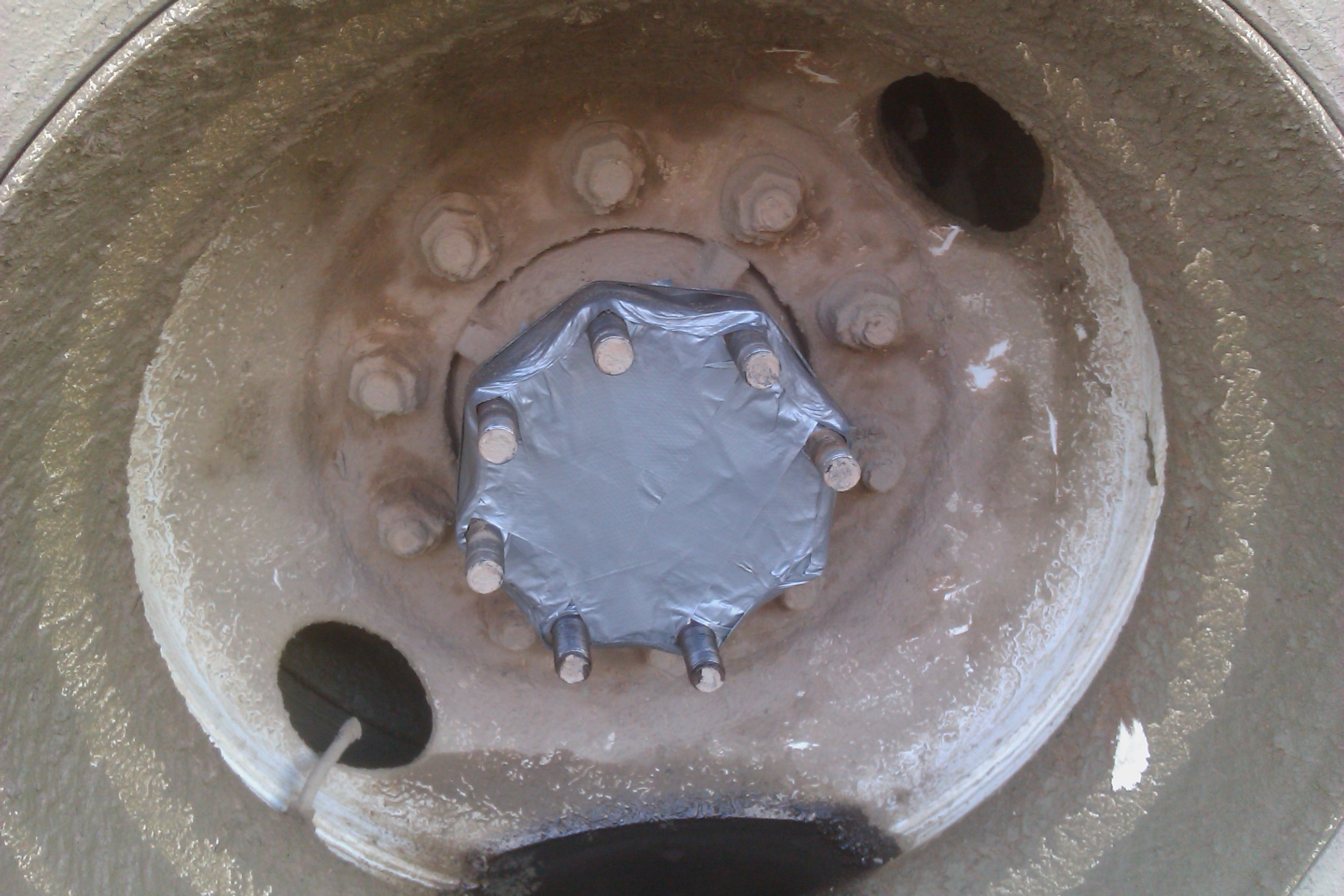 properly sealing hub for transport when axled had to be removed.